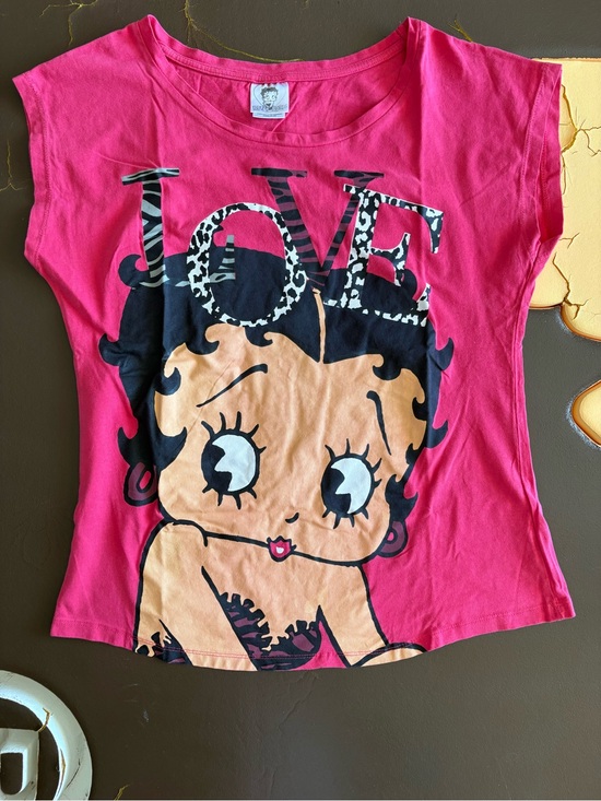 Betty Boop Tops - Betty Boop Hot Pink Graphic Tee